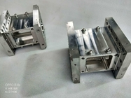 China Fabricante Extrusores de parafusos duplos Segmentos de parafusos e barris para ABS de PP