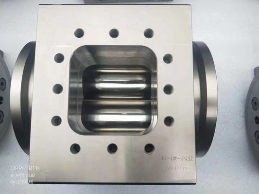 Barris de parafusos de extrusão Berstoff ZE 82