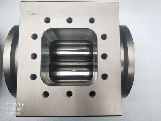 Barris de parafusos de extrusão Berstoff ZE 82