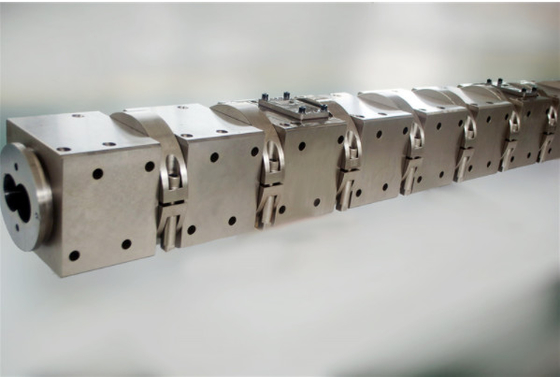 Partes de máquinas de extrusão de plásticos ABS para a indústria petroquímica, fabricadas por Joiner Machinery