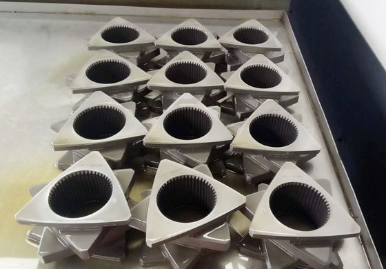 A extrusora de parafuso alta do gêmeo da resistência de corrosão parte o elemento do parafuso da extrusora para TEX54