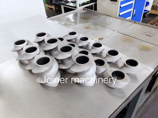 O bando da prata ZE77 parafusa o elemento, material HRC58 do parafuso da extrusora - dureza 62